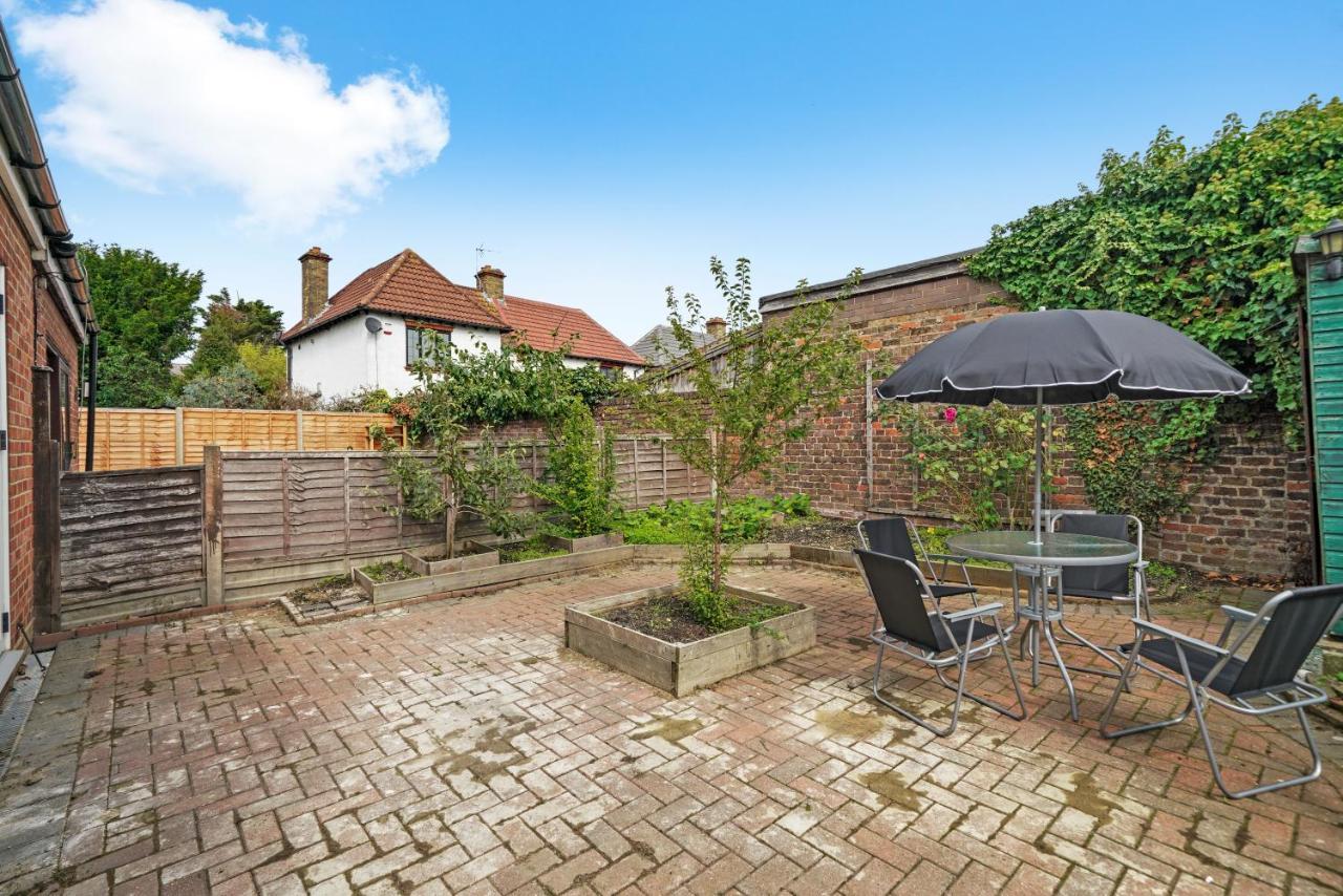 Cosy Heathrow - Parking - Garden Apartamento