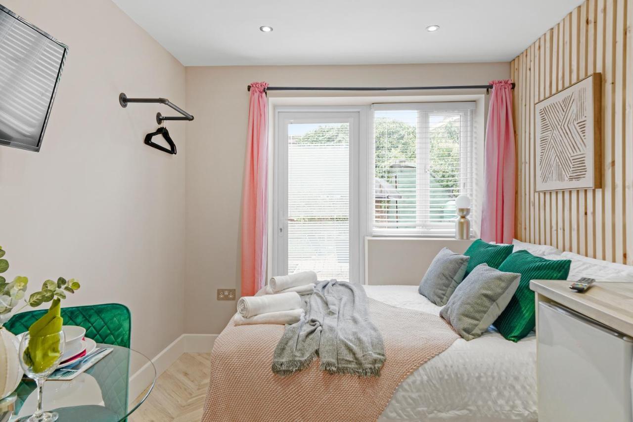 Cosy Heathrow - Parking - Garden Apartamento Londres