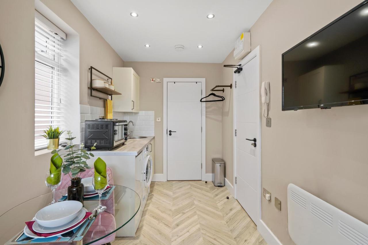 Cosy Heathrow - Parking - Garden Apartamento Londres
