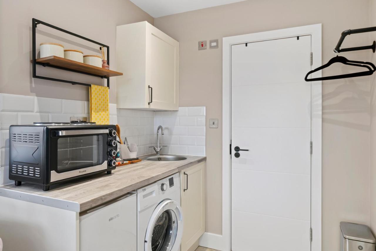 Apartment Stunning Heathrow - Parking - Garden
